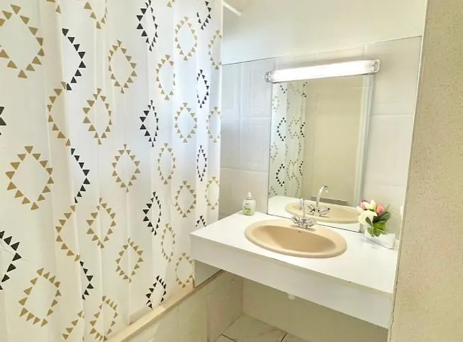 公寓 Charmant Rez De Jardin - 900m Plage De Pontaillac